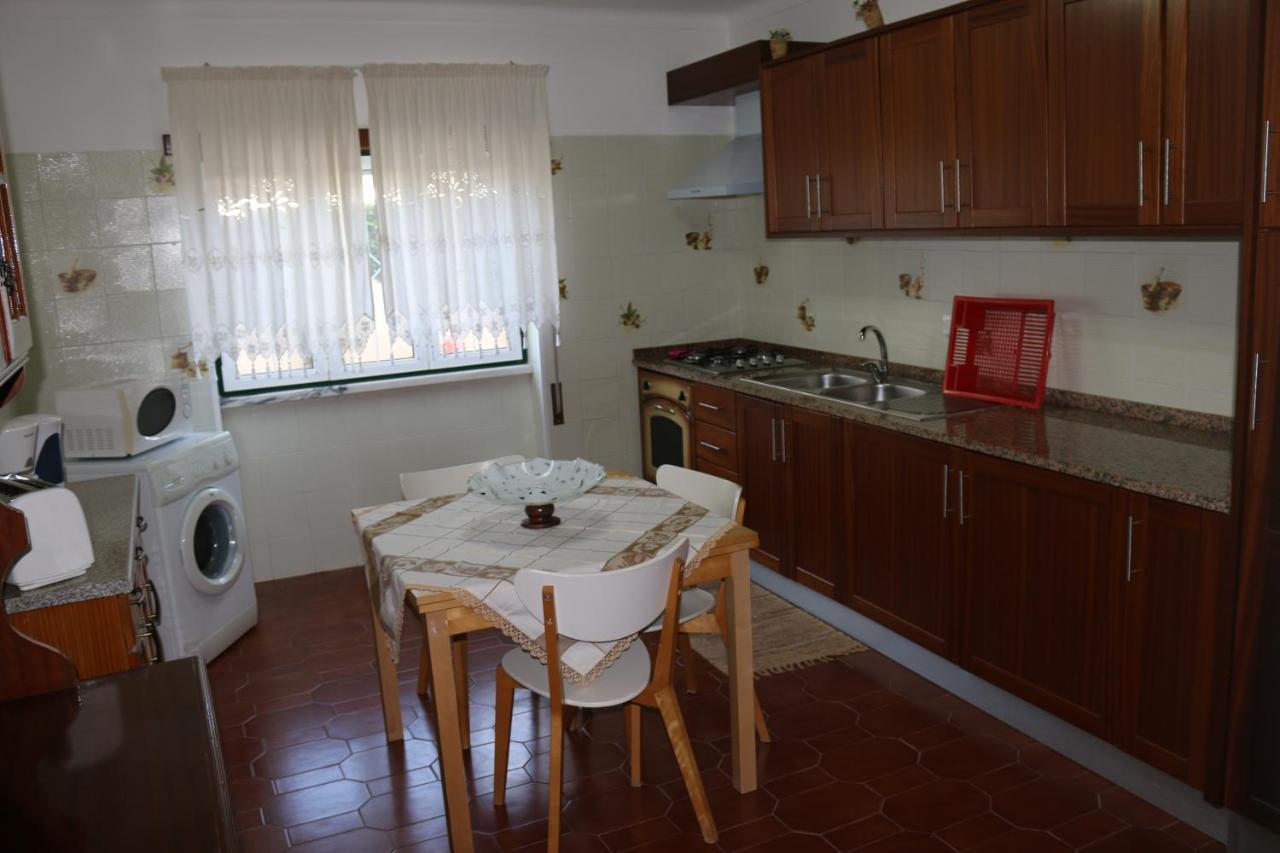 Vivenda Barroso Apartment นาซาเร ภายนอก รูปภาพ