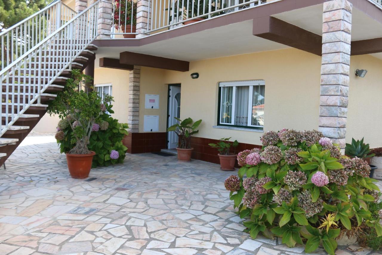 Vivenda Barroso Apartment นาซาเร ภายนอก รูปภาพ